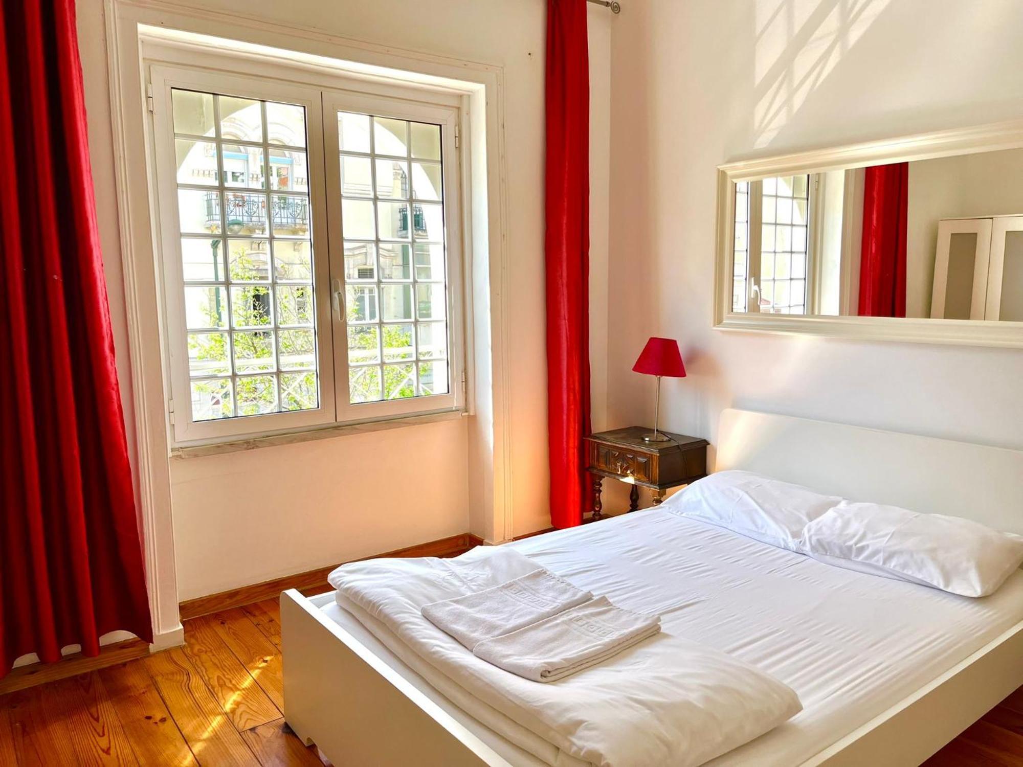 Appartamento With Terrasse - 3 Bedroom, 3 Bathroom Triplex Lisbona